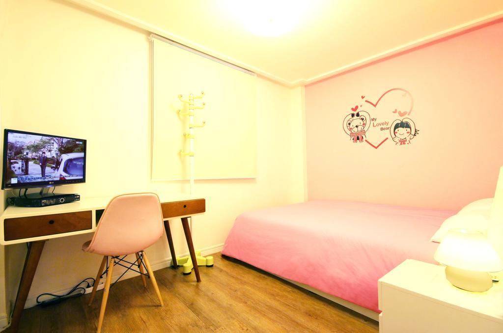 Melon Guesthouse Пусан Стая снимка